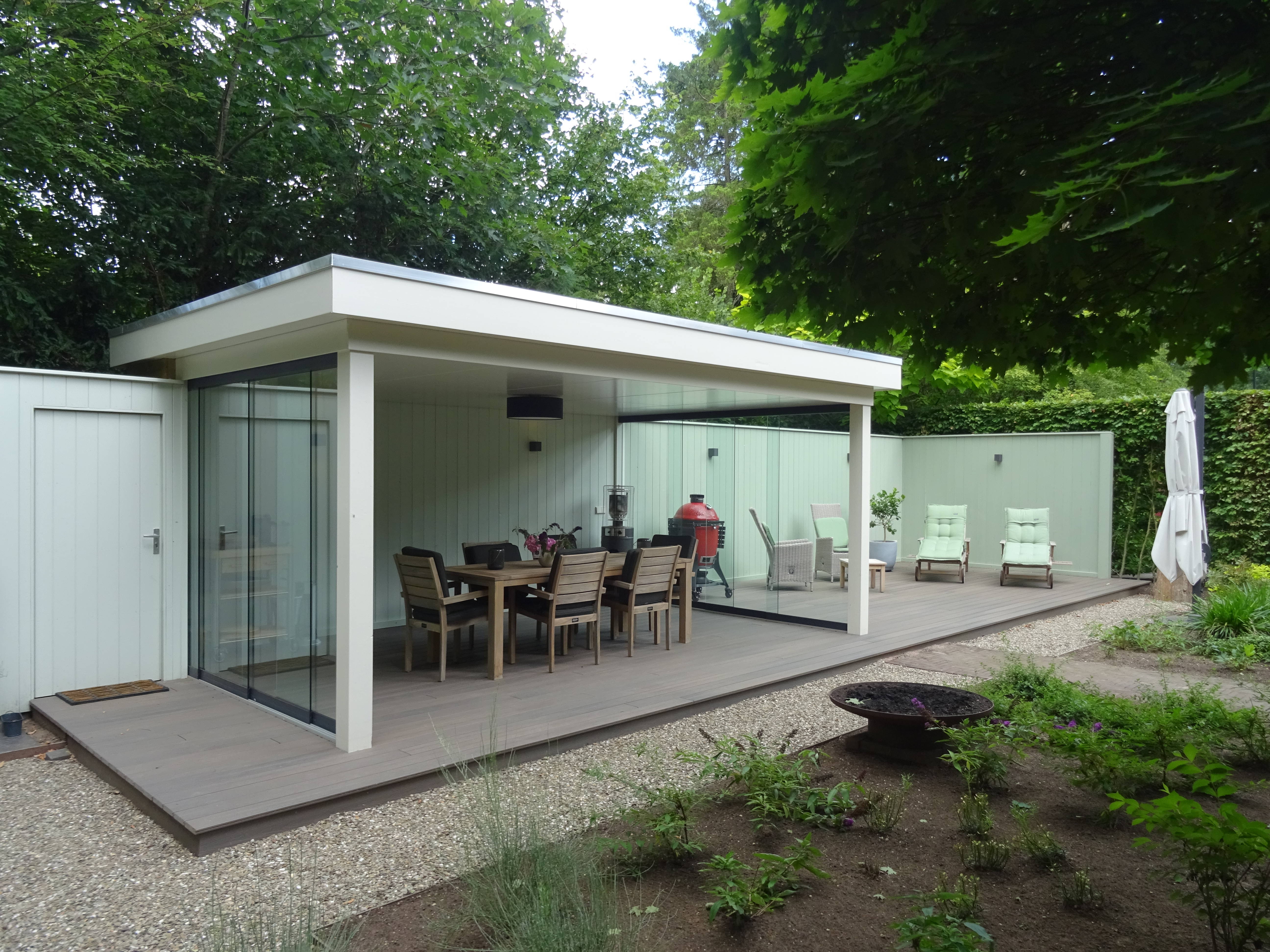 Witte overkapping in Oosterbeek - Van der Heijden