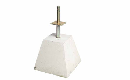 Beton Poer ± 60 kilo met verstelbare paalsteun